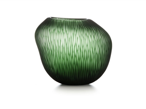 IVV Carving vaso in vetro verde satinato con righe molate verticali H 24 cm