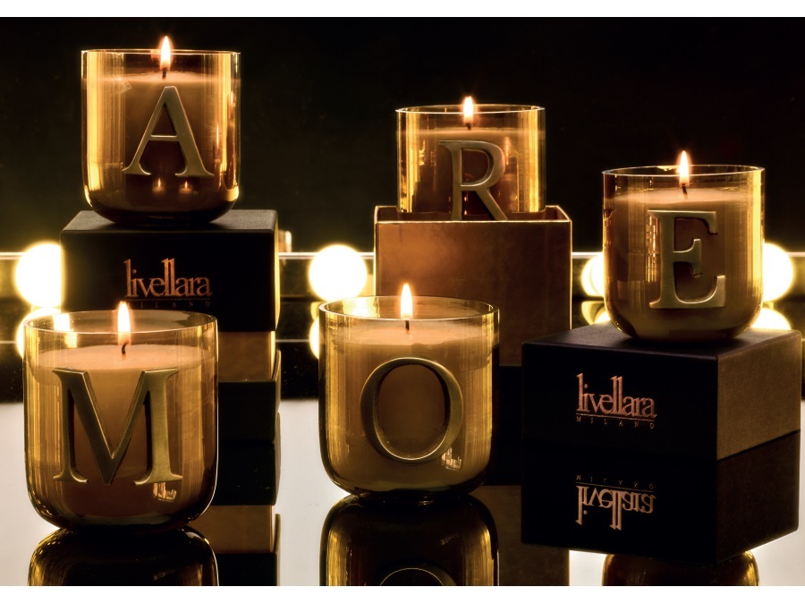Letter candle Livellara - Candela in bicchiere di vetro con lettera  dell'alfabeto ottonata