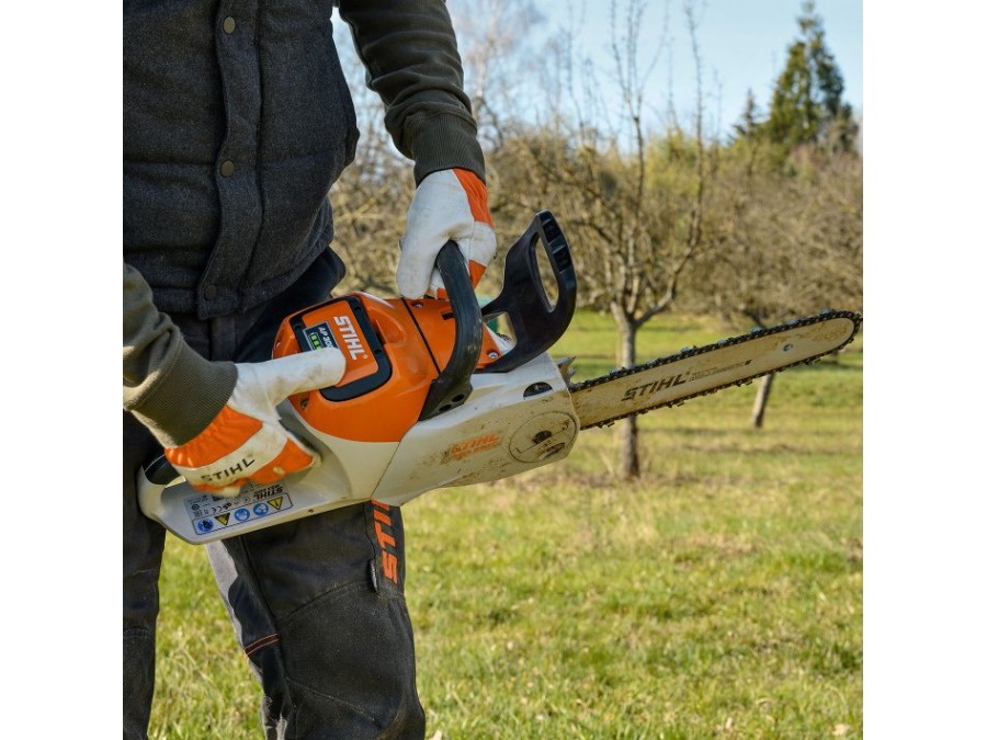 ANDREAS STIHL MOTOSEGA STIHL MSA 220 C-B   TAGLIO 35 CM