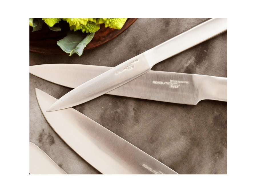 WD LIFESTYLE Set 5 coltelli forgiati in acciaio inox con logo MONOLITE impresso nella lama