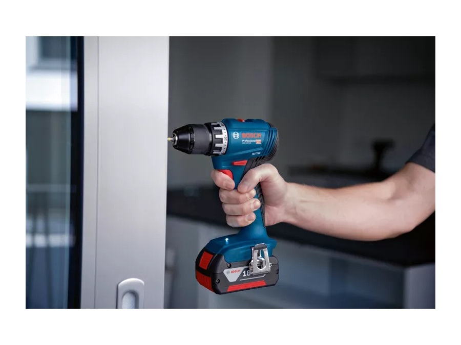 BOSCH Trapano avvitatore a batteria GSR 18V-45 Professional